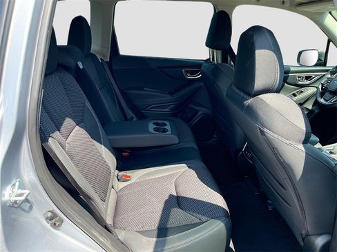 Used 2024 Subaru Forester Premium image 28