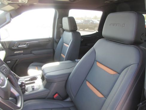 New 2026 GMC Sierra 1500 AT4 w/ AT4 Premium Package AWD/4WD image 13