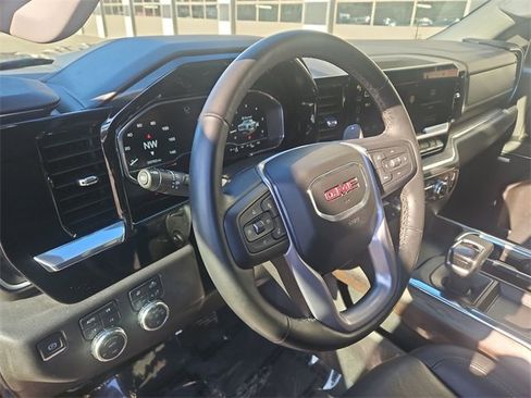 Used 2023 GMC Sierra 1500 SLT w/ SLT Convenience Package image 10