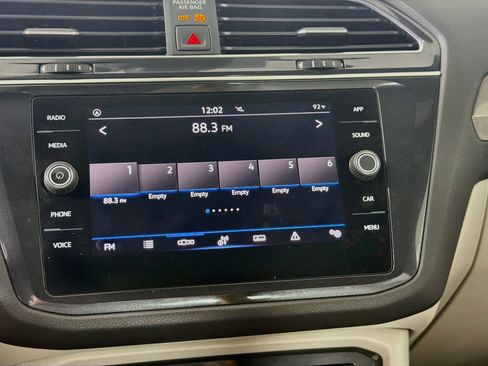 Used 2022 Volkswagen Tiguan SE R-Line FWD image 19