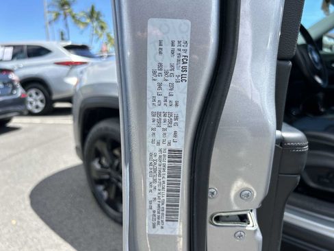 Used 2019 Jeep Compass Latitude FWD image 22