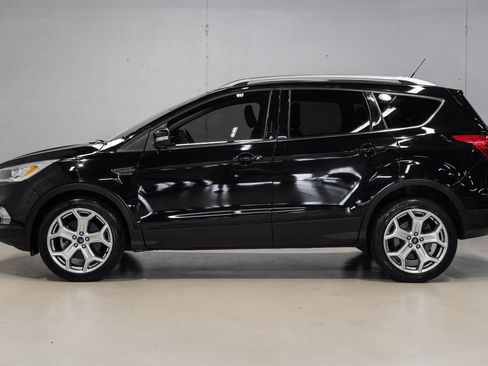 Used 2019 Ford Escape Titanium image 15