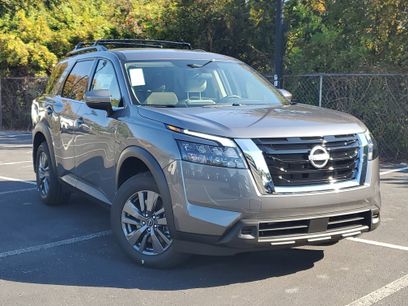 New 2025 Nissan Pathfinder SV