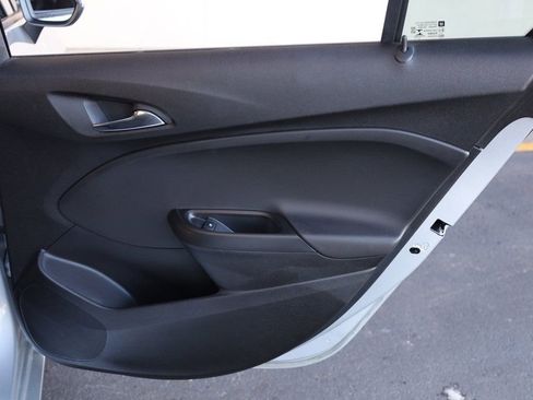 Used 2018 Chevrolet Cruze LS image 19