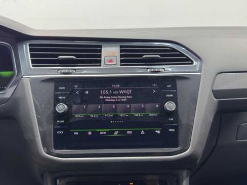 Used 2024 Volkswagen Tiguan SE R-Line FWD image 30