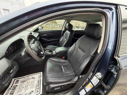 Used 2023 Honda Accord EX image 9