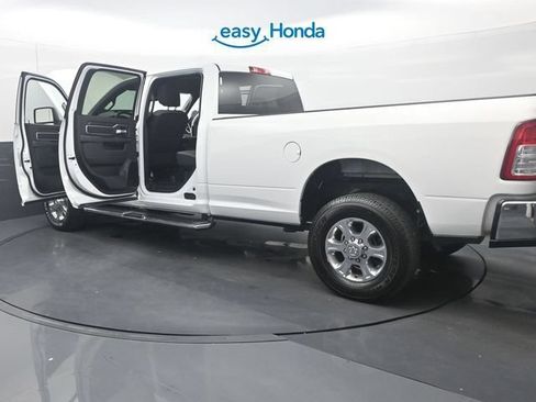 Used 2024 RAM 2500 Big Horn AWD/4WD image 38