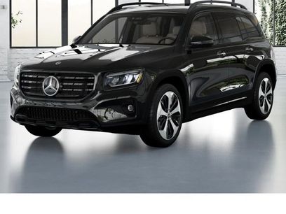 New 2025 Mercedes-Benz GLB 250