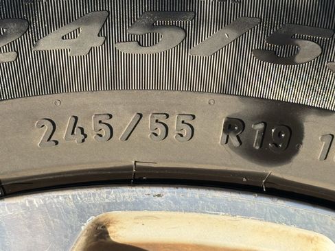 Used 2009 Toyota Venza Base image 10