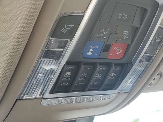 Used 2021 RAM 1500 Limited AWD/4WD image 34