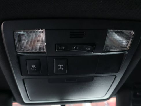 Used 2016 Toyota Tacoma TRD Off-Road w/ Towing Package image 27