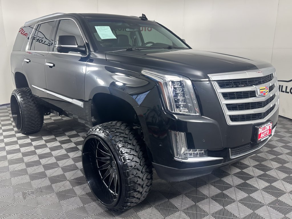 Used 2020 Cadillac Escalade Luxury AWD/4WD image 11
