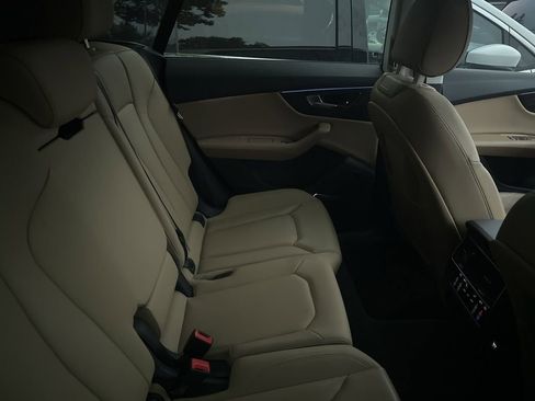 Used 2019 Audi Q8 Premium Plus AWD/4WD image 16