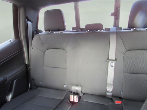 Used 2023 Chevrolet Colorado LT w/ LT Convenience Package II image 8