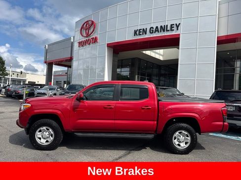 Used 2018 Toyota Tacoma SR w/ SR Convenience Package AWD/4WD image 3