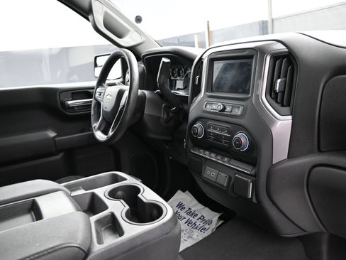 Used 2023 Chevrolet Silverado 1500 Custom AWD/4WD image 25
