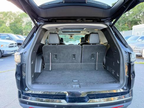 Used 2018 Chevrolet Traverse Premier w/ Redline Edition AWD/4WD image 12