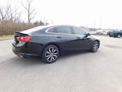 Used 2025 Chevrolet Malibu RS image 3