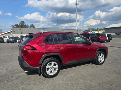 Used 2019 Toyota RAV4 XLE w/ Convenience Package image 5