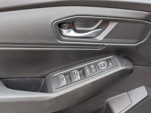 Used 2025 Honda Accord SE image 13