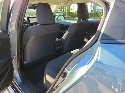 Used 2025 Toyota Corolla LE image 9