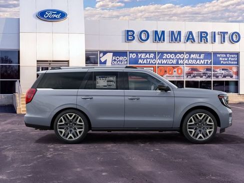 New 2027 Ford Expedition Platinum w/ Platinum Ultimate Package AWD/4WD image 5