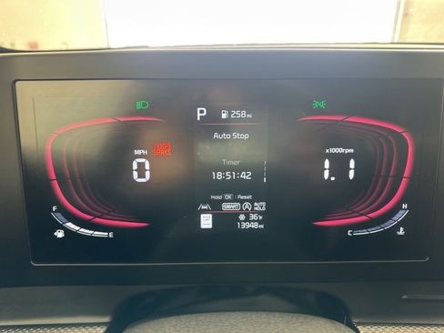 Used 2024 Kia Sportage LX image 27