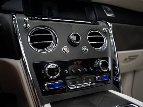 Used 2019 Rolls-Royce Cullinan AWD/4WD image 52