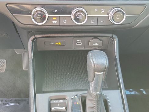 Used 2024 Honda CR-V LX image 22