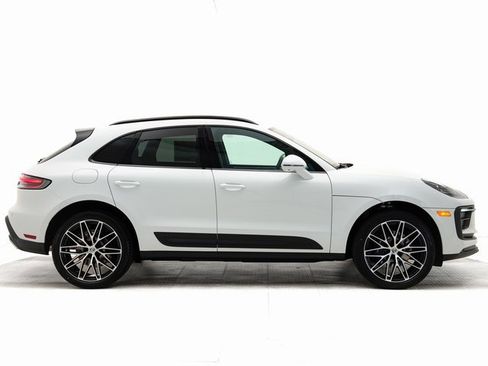 New 2025 Porsche Macan image 35