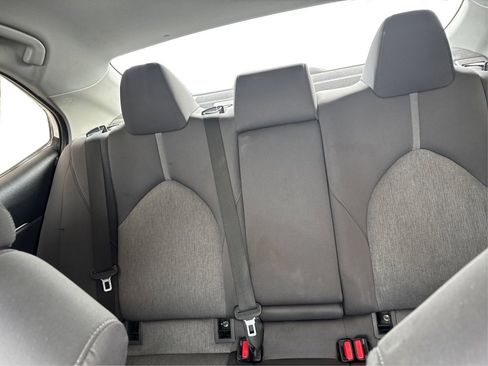 Used 2021 Toyota Camry LE image 27