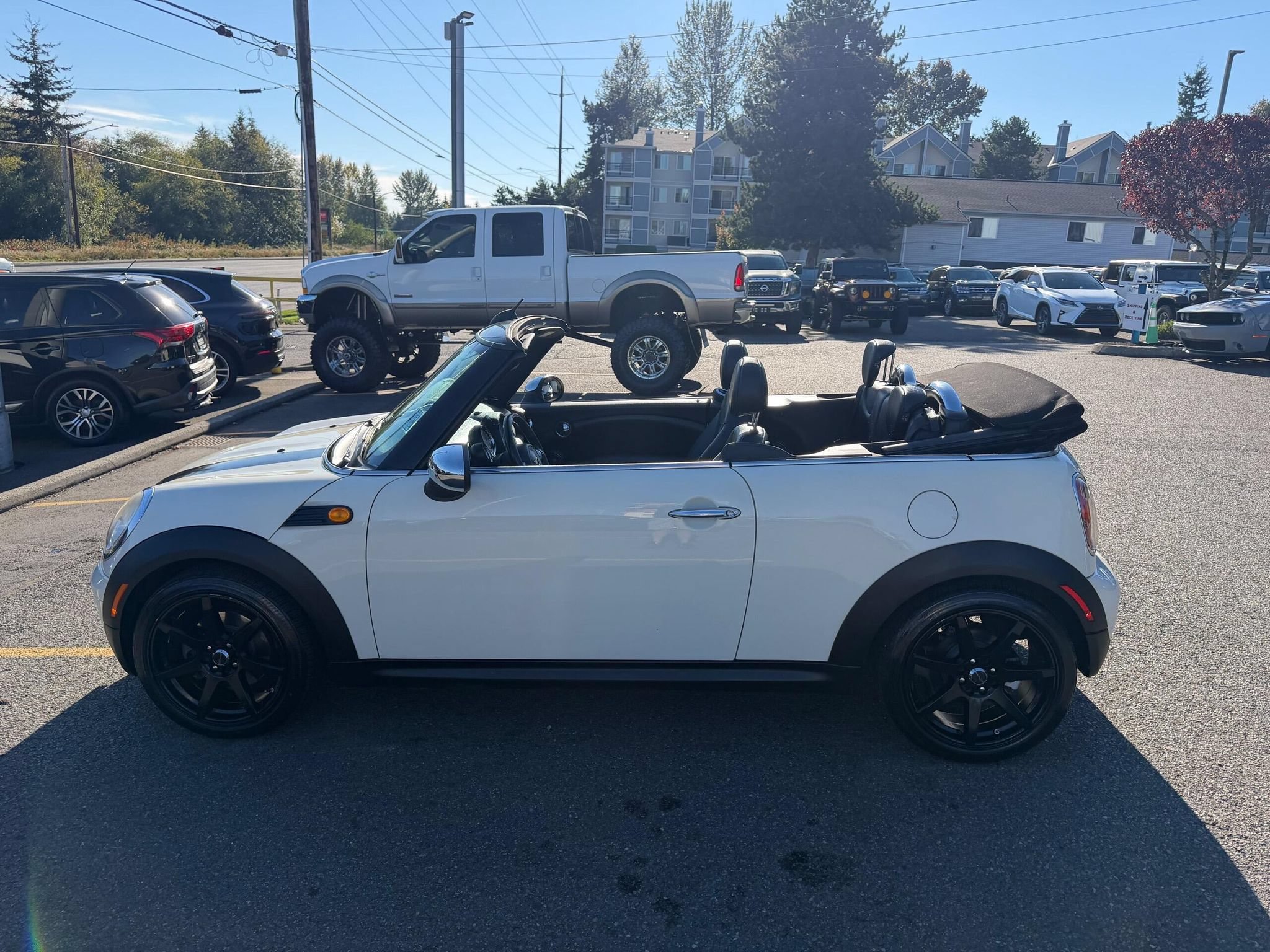 Used 2010 MINI Cooper Convertible FWD image 5