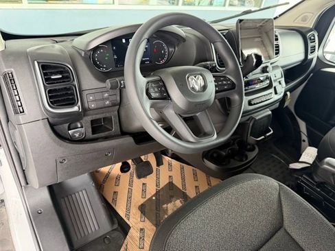 New 2026 RAM ProMaster 2500 w/ Quick Order Package 22G SLT image 15