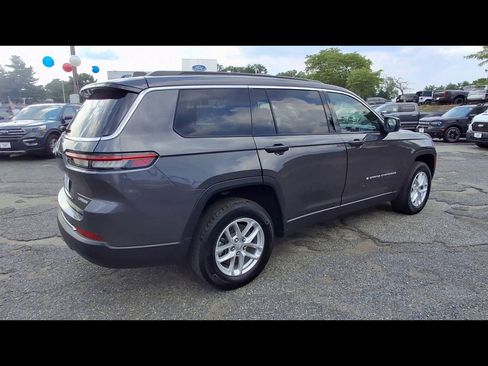 Used 2024 Jeep Grand Cherokee L Laredo AWD/4WD image 8