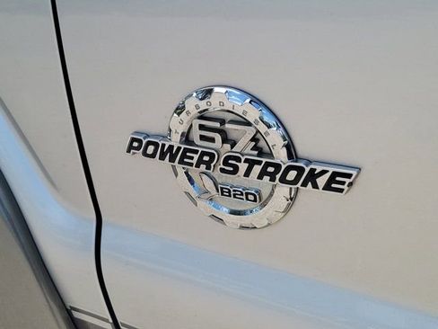 Used 2011 Ford F350 Lariat w/ Lariat Interior Pkg image 16