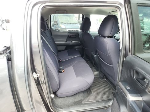 Used 2019 Toyota Tacoma SR5 image 24