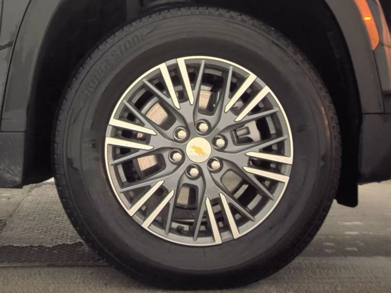 Used 2026 Chevrolet Traverse LT w/ Driver Confidence Package FWD image 10