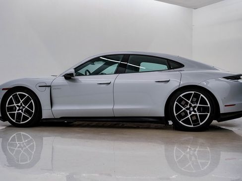 Certified 2025 Porsche Taycan image 2