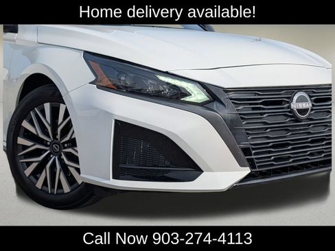 Used 2026 Nissan Altima 2.5 SV FWD image 11
