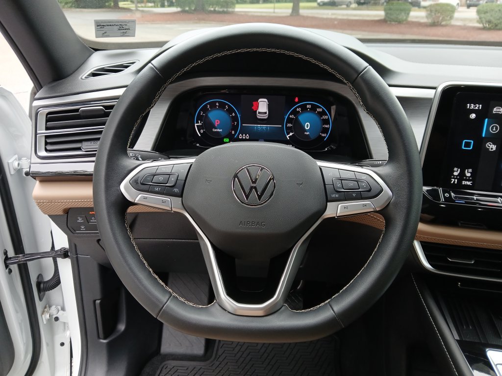 Used 2026 Volkswagen Atlas Cross Sport SE w/ Black Wheel Package AWD/4WD image 16