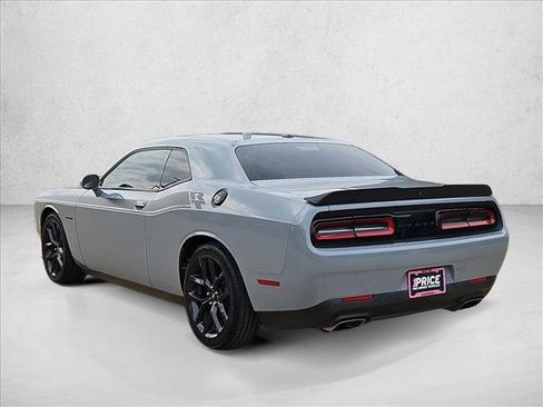 Used 2020 Dodge Challenger R/T w/ Blacktop Package image 8
