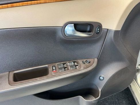 Used 2012 Chevrolet Malibu LT w/ Power Convenience Package image 6