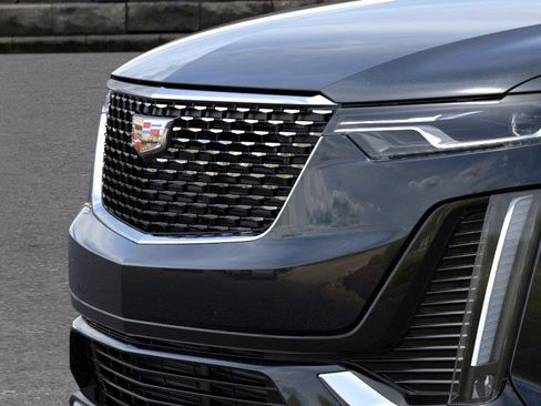 New 2025 Cadillac XT6 Luxury image 13