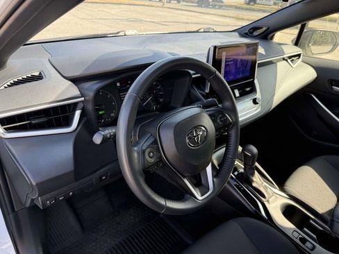 Certified 2024 Toyota Corolla SE w/ Convenience Package image 12