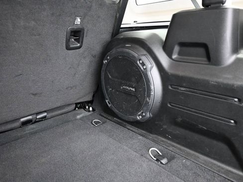 Used 2022 Jeep Wrangler Unlimited Sahara image 39