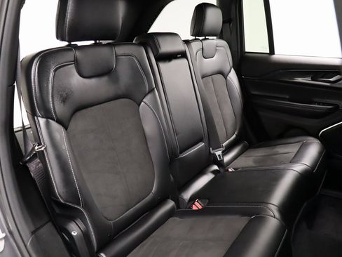 Used 2022 Jeep Grand Cherokee Altitude image 31