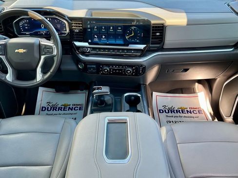 Used 2022 Chevrolet Silverado 1500 LTZ w/ LTZ Premium Package image 19