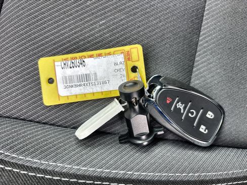 New 2026 Chevrolet Blazer LT w/ Convenience Package AWD/4WD image 38