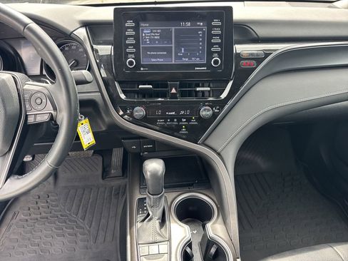 Used 2023 Toyota Camry SE image 28