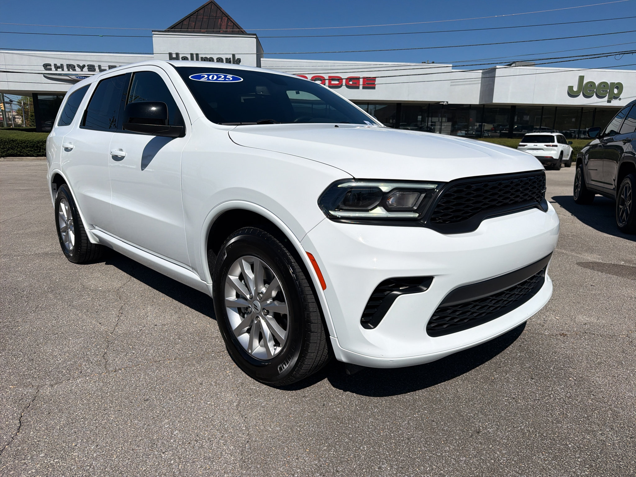 Used 2025 Dodge Durango GT RWD image 4